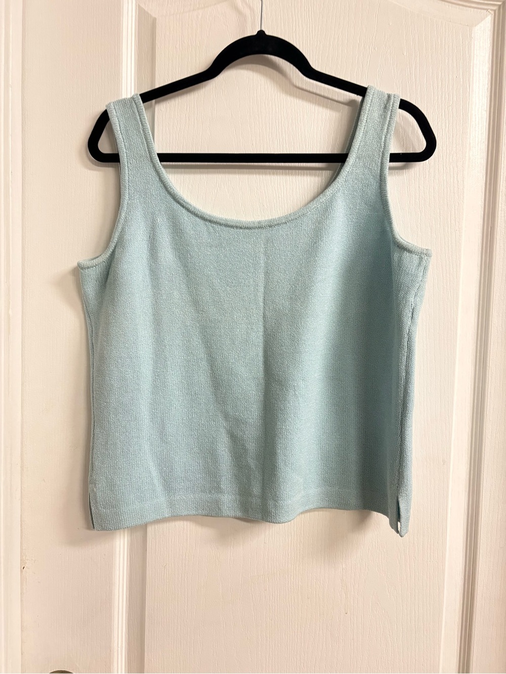 St. John Pale Mint Green Knit Scoop Neck Tank